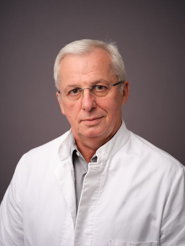 Dražen Kvesić, mr. sc , dr. med, specijalist kirurg – vertebrolog